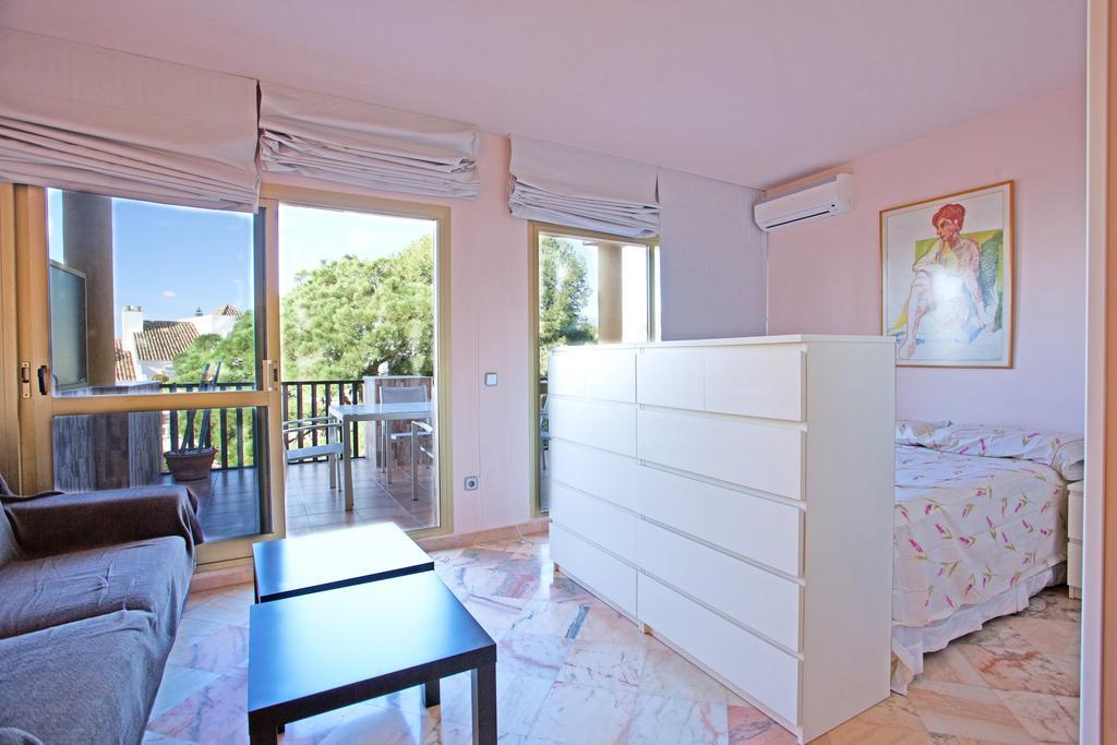 Romana Playa Studio Marbella Exterior photo